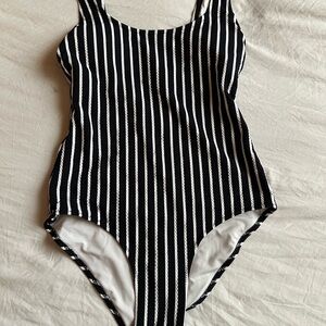 H&M swim suit size 4